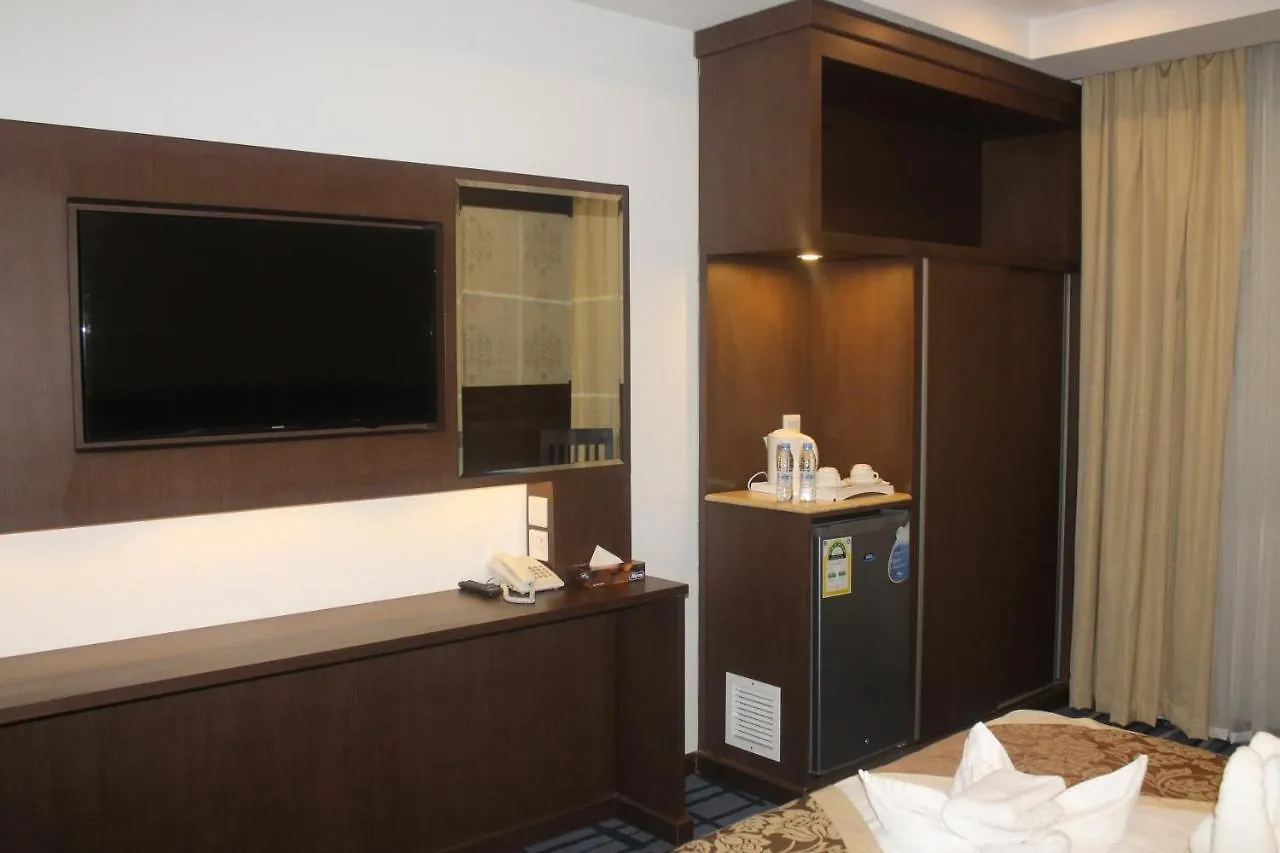 Rawabi Emirates Hotel Mecca 4*,