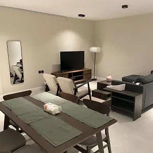 تحقق من التوفر