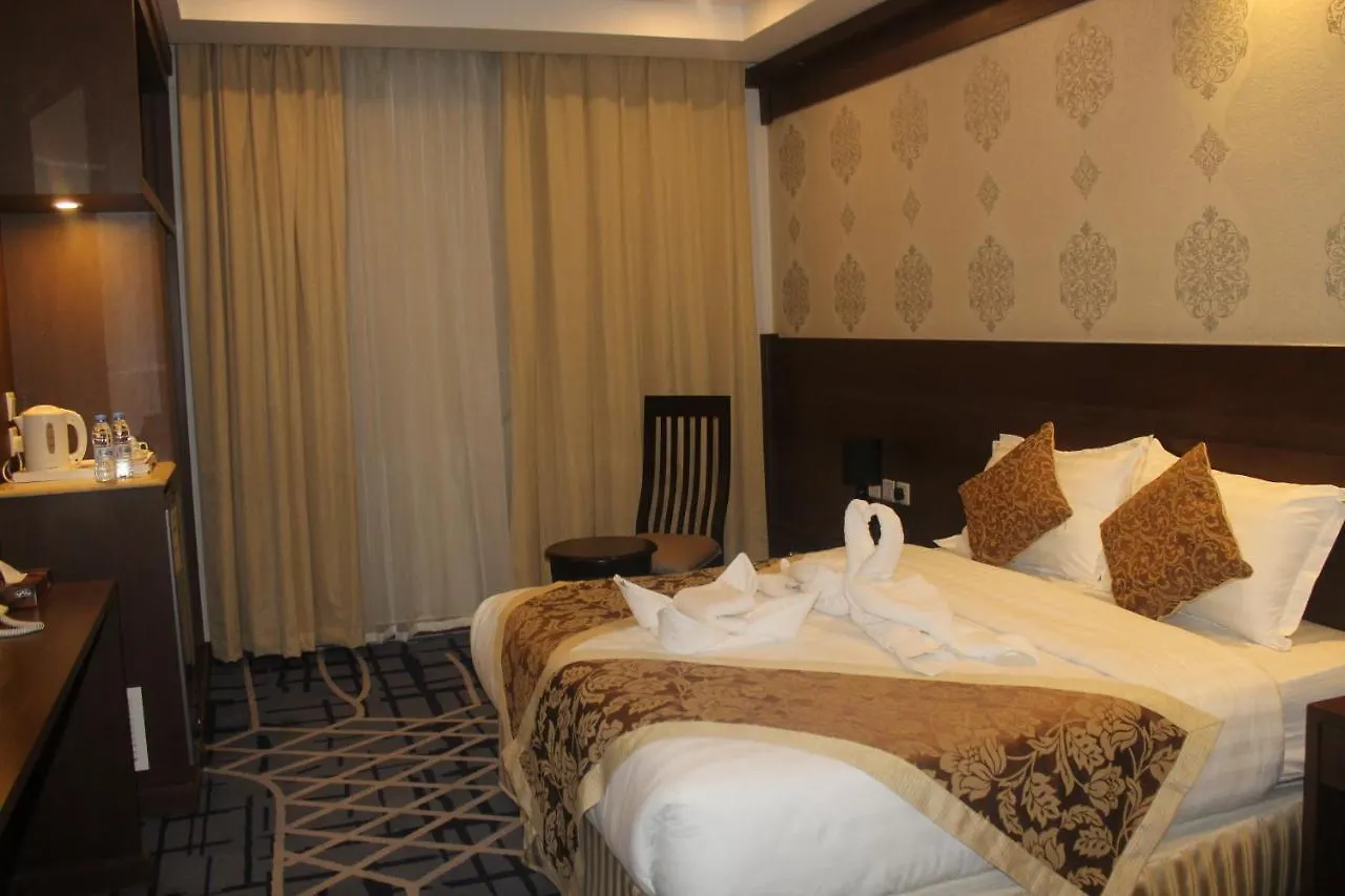 Rawabi Emirates Hotel Mecca