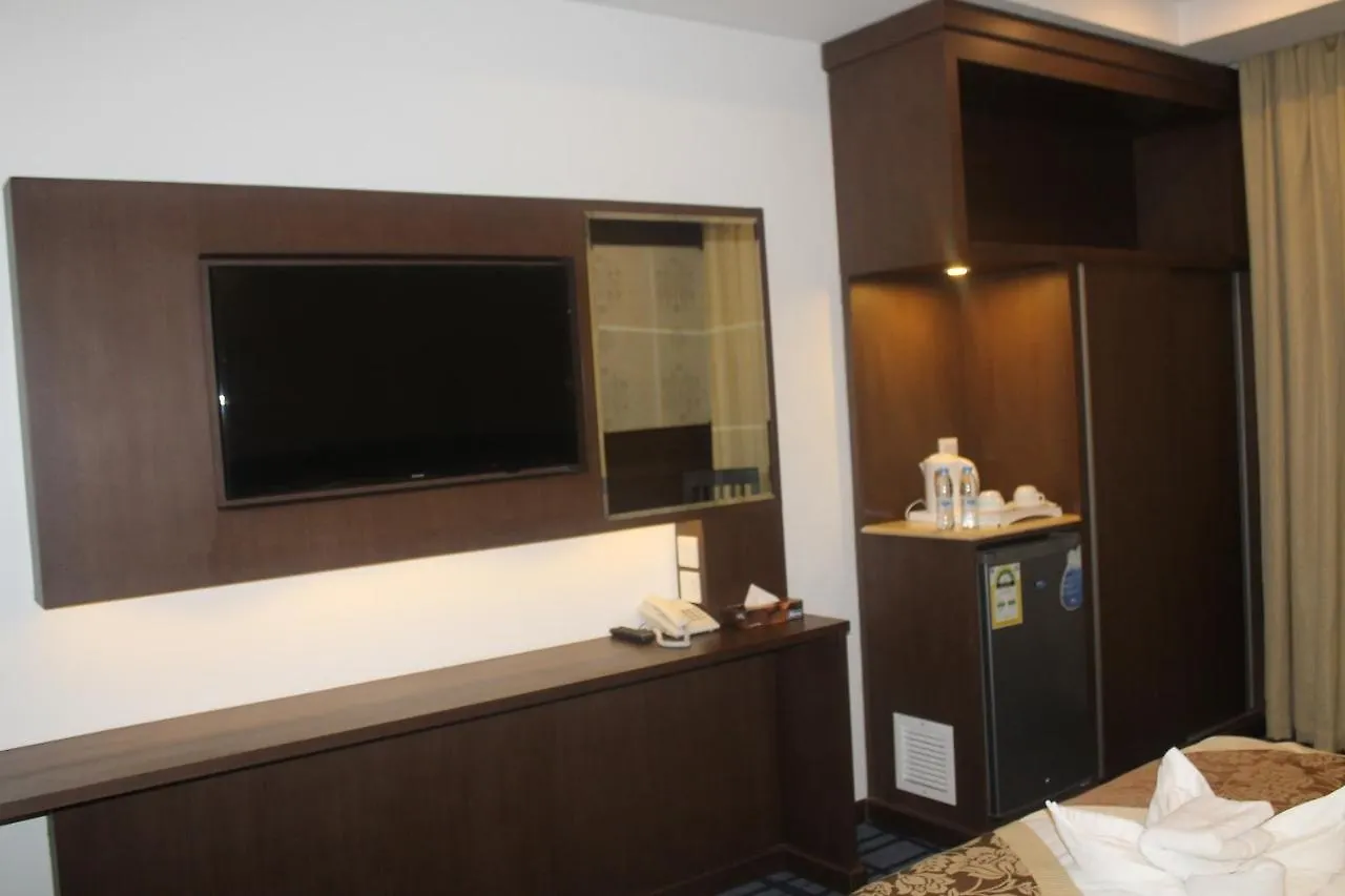 Rawabi Emirates Hotel Mecca 4*,  Saudi Arabia