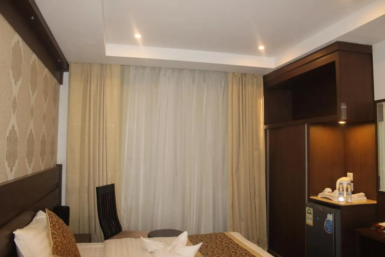 Rawabi Emirates Hotel Mecca